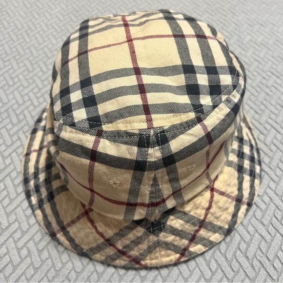 Burberry Classic Check Bucket Hat